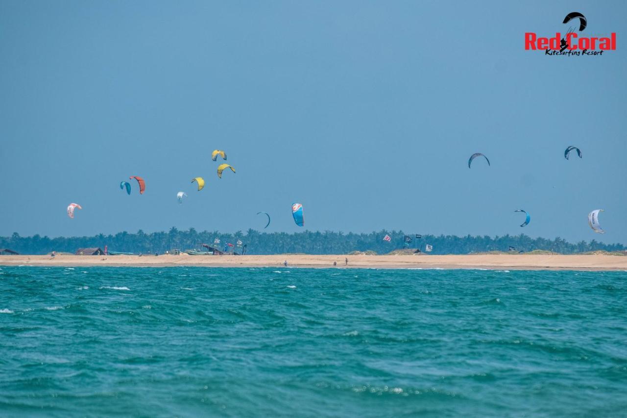 Red Coral Kitesurfing Resort 卡尔皮蒂耶 外观 照片